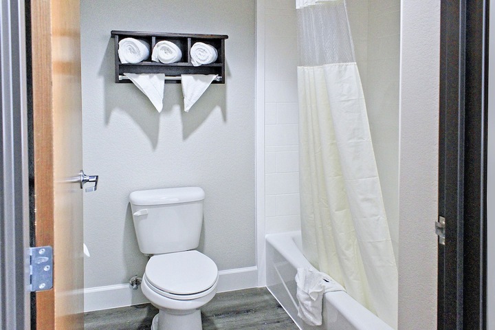 Room 16 of 27