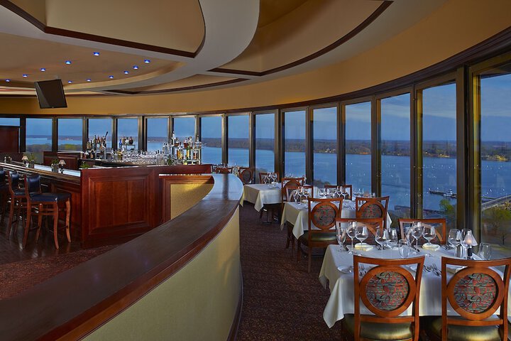 Dining 80 of 86