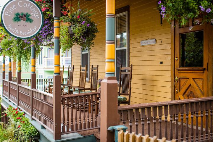 Pine Cottage Bed & Breakfast