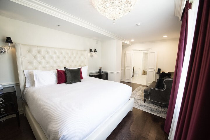 Room 46 of 73
