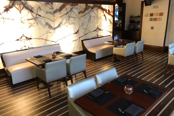 Dining 303 of 412