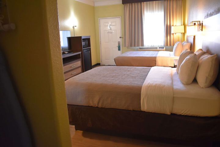 Room 70 of 88