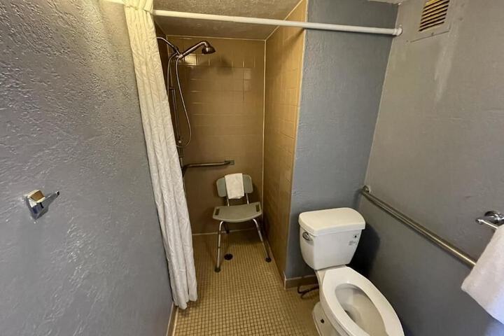 Room 27 of 56