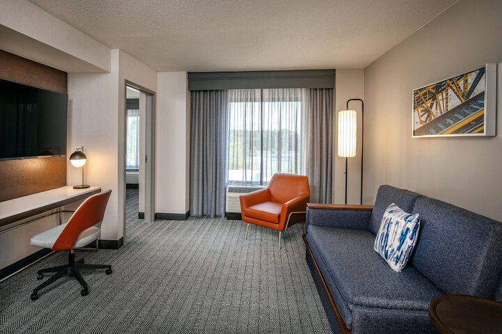 Room 14 of 50
