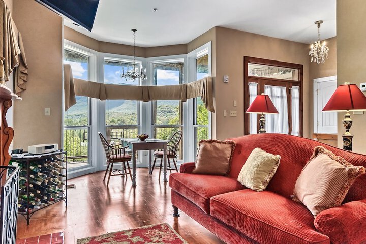 Laurel Valley Mountain Retreat