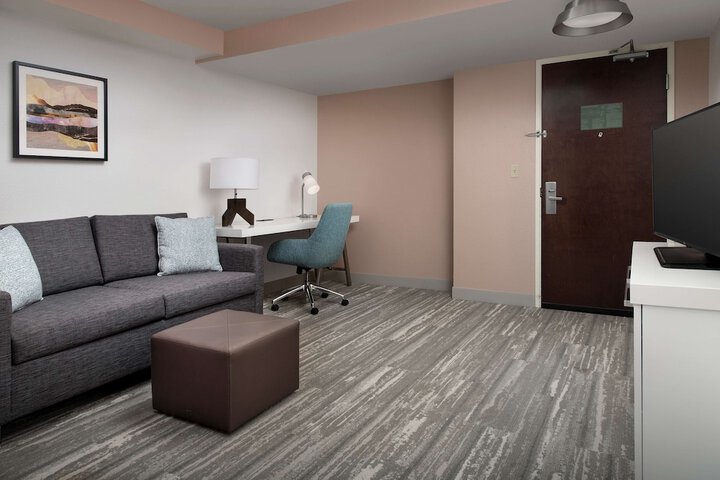 Hilton Garden Inn Dallas / Duncanville