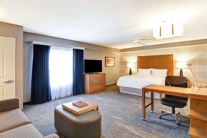 Room 17 of 60