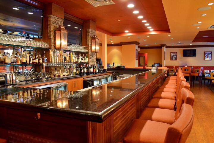 Lounge 59 of 65