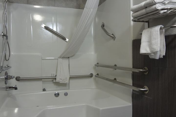 Room 14 of 20