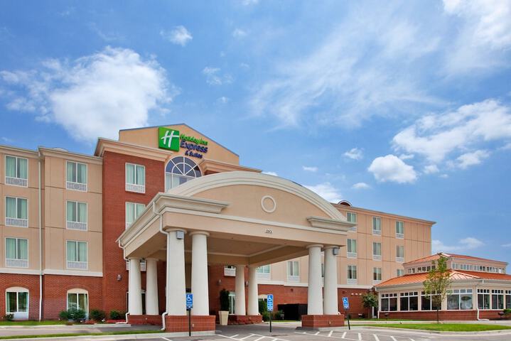 Hotel 4 of 59
