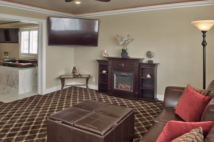 Room 5 of 20