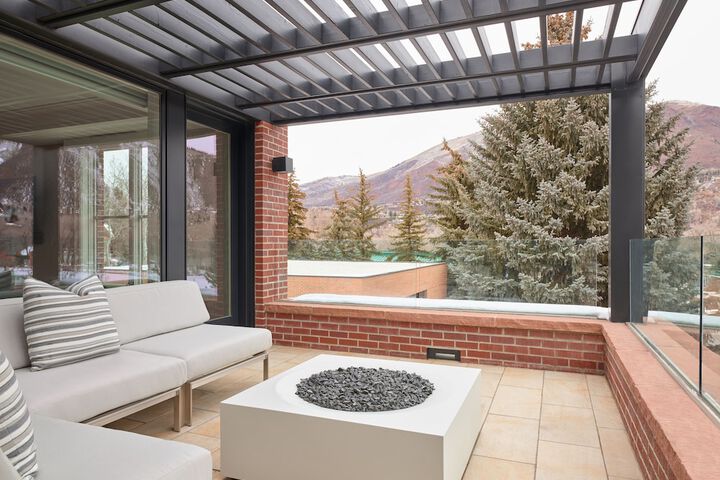 Terrace/Patio 73 of 76