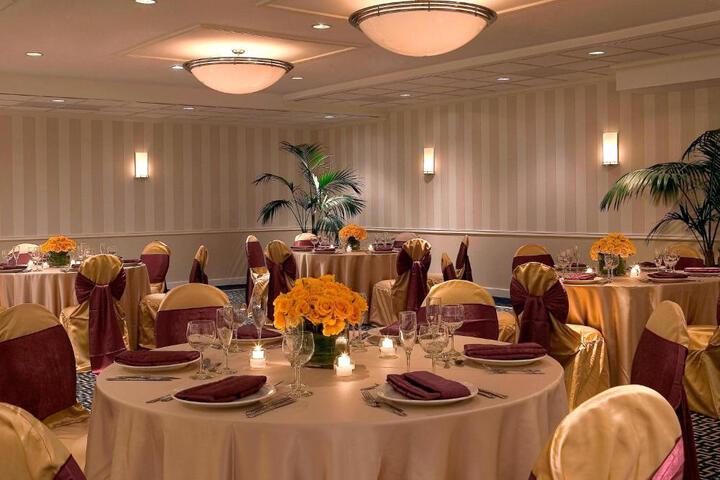 Four Points by Sheraton Wakefield Boston Hotel & Conference Center