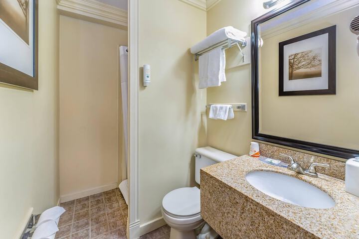Quality Inn & Suites