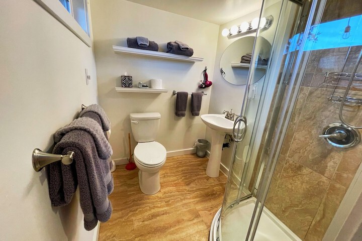 Friday Harbor Grand B & B