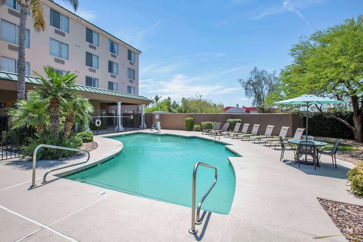 Pool 2 of 34