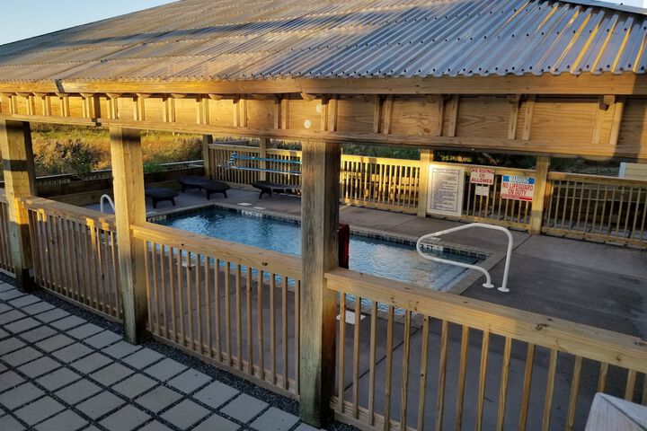 Pool 14 of 187