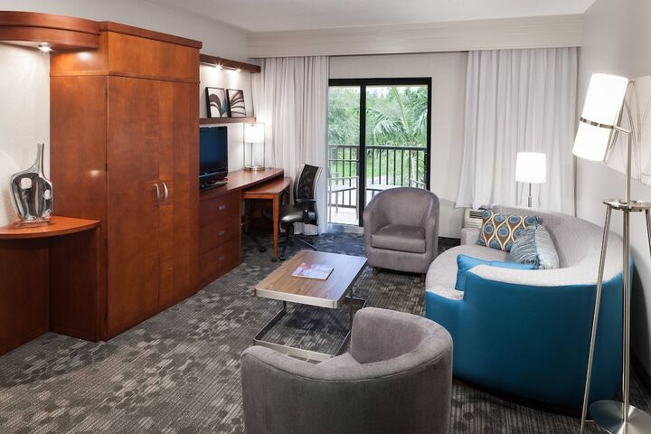 Room 22 of 34