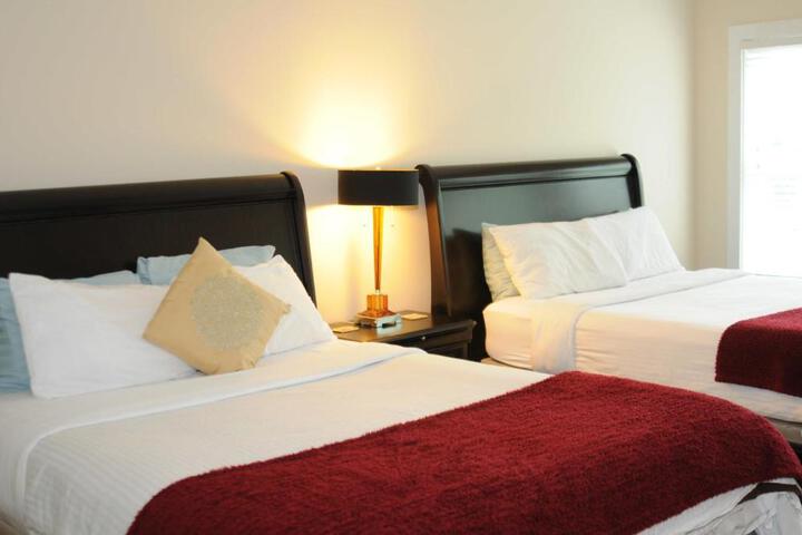 Acorn Hill Lodge and Spa
