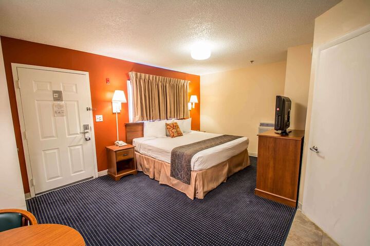 Room 18 of 32