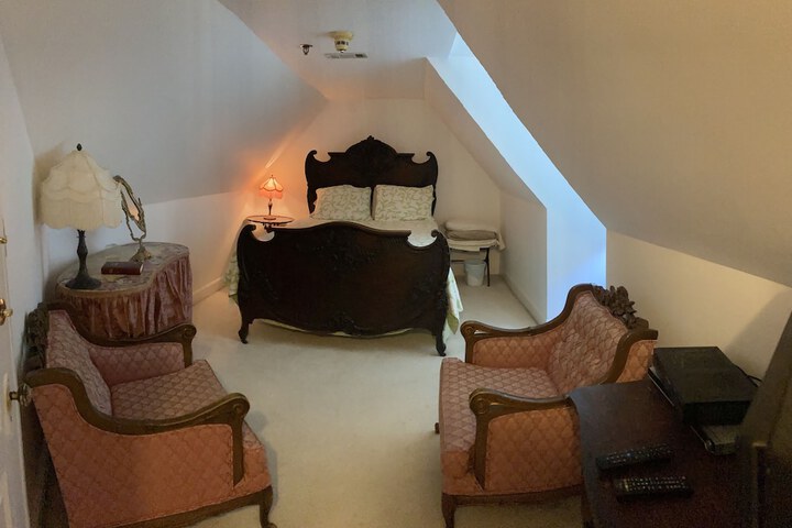 Room 22 of 33