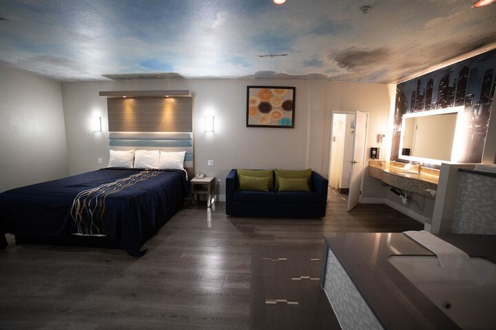Room 48 of 67