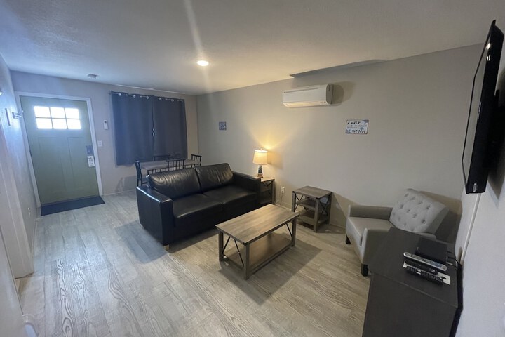 Room 51 of 179