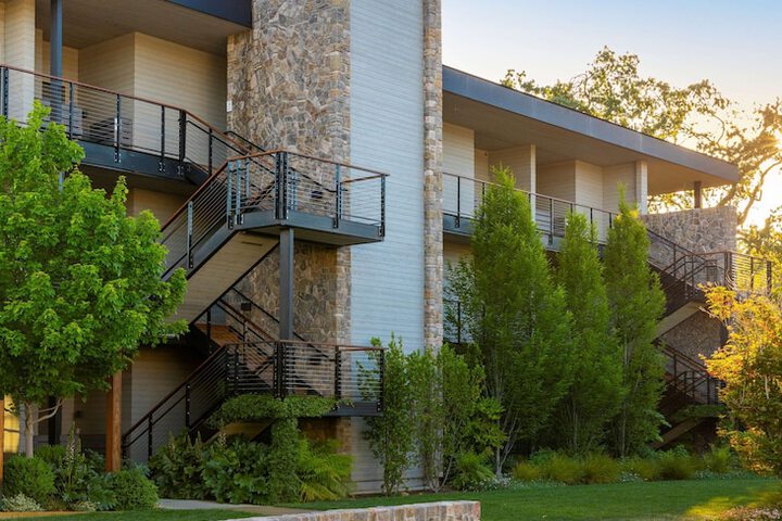 Hotel 4 of 84