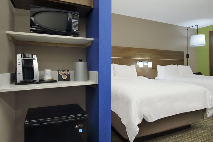 Holiday Inn Express & Suites Dallas-Frisco NW Toyota Stdm by IHG