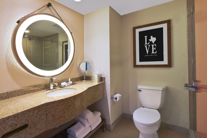 DoubleTree by Hilton Hotel Galveston Beach