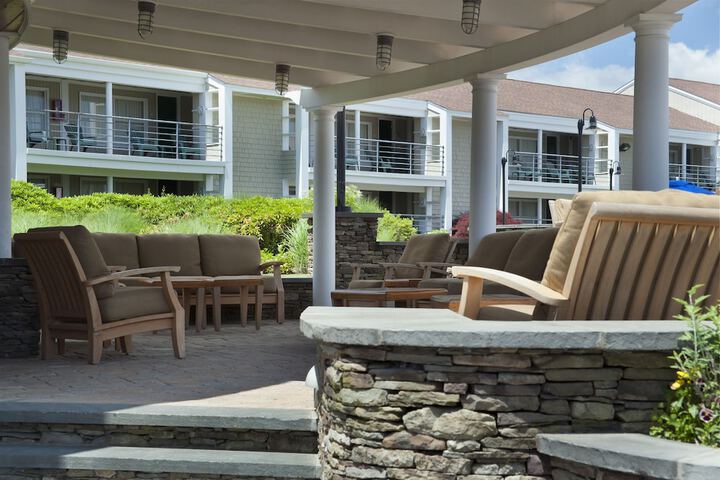 Hyannis Harbor Hotel