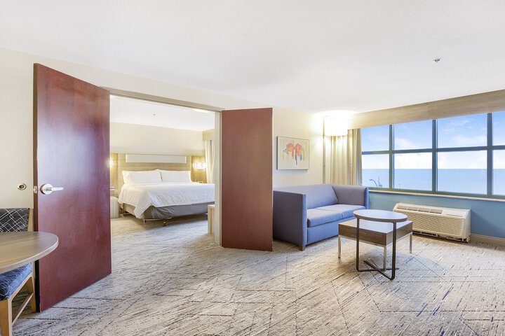 Room 47 of 86