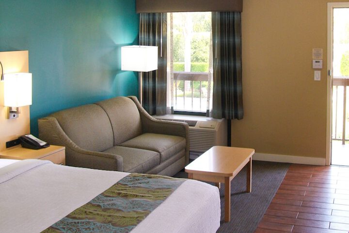 Best Western Plus South Coast Inn