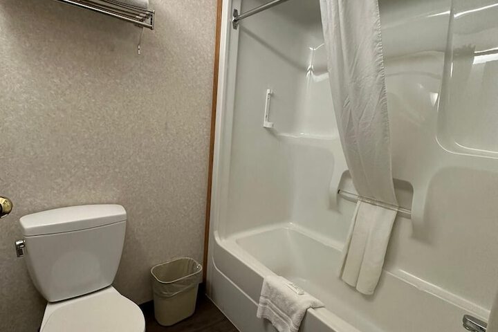 Room 22 of 68