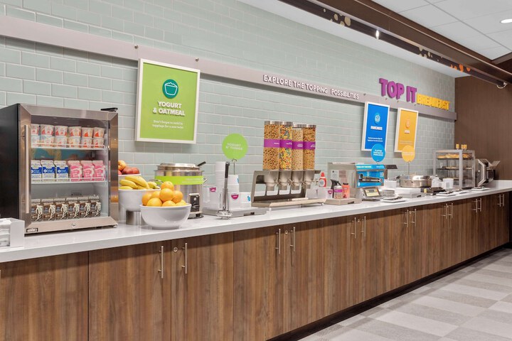 Breakfast/Coffee Service 28 of 35