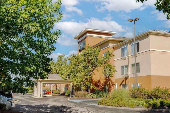 Hotel 3 of 31