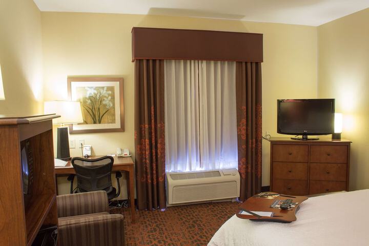 Room 25 of 69