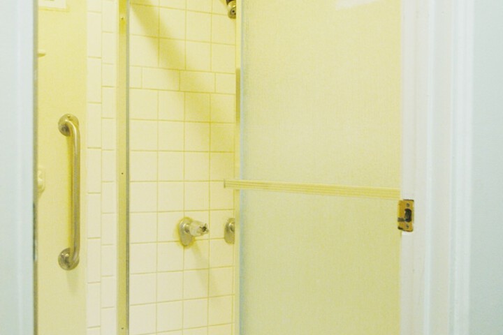 Room 12 of 27