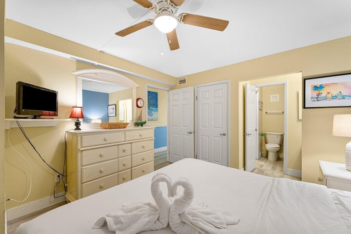 Room 18 of 30