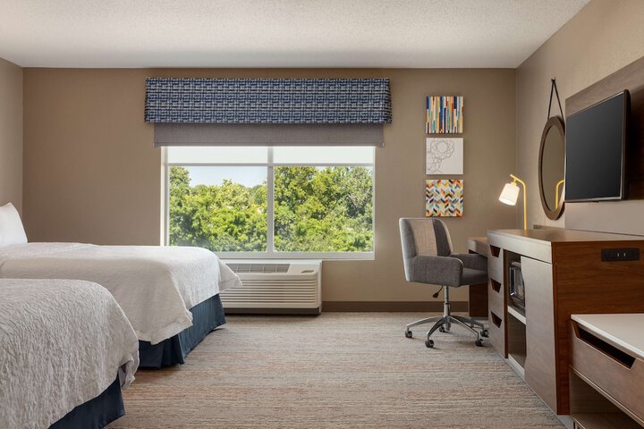 Room 11 of 29
