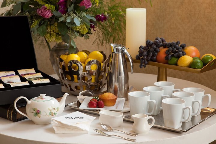 Breakfast/Coffee Service 127 of 132