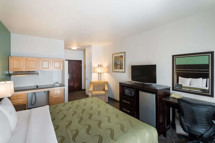Room 28 of 52