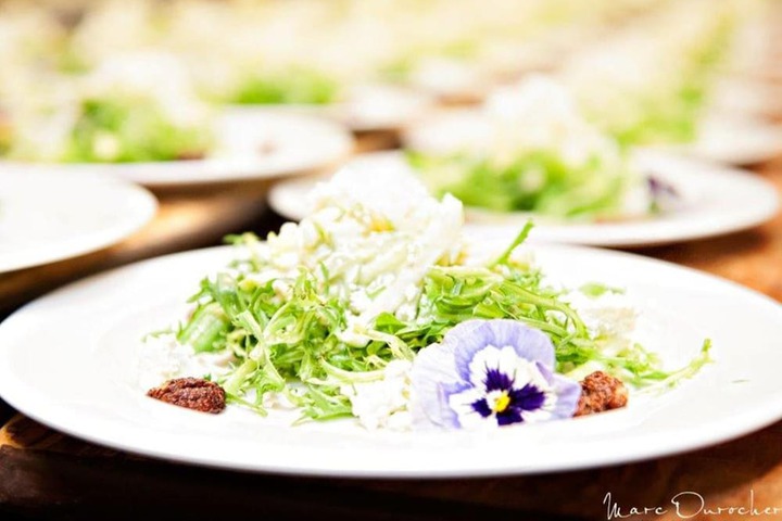 Dining 17 of 20