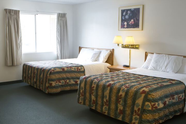 Room 10 of 29