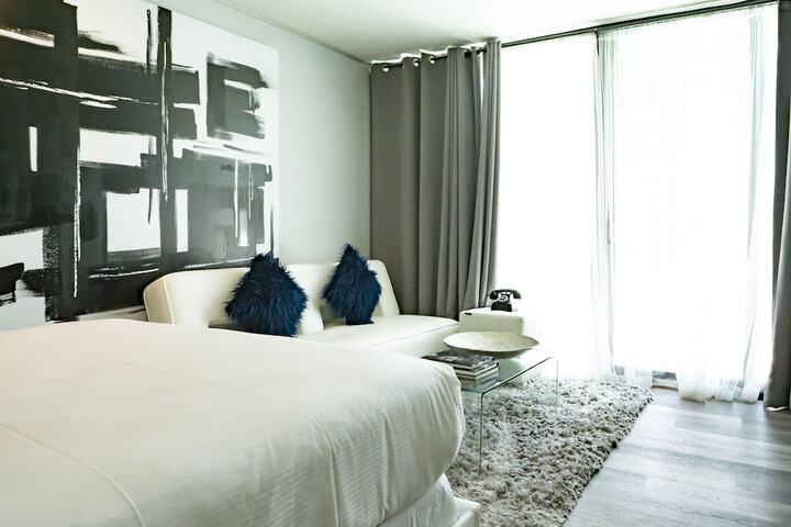 Room 25 of 41
