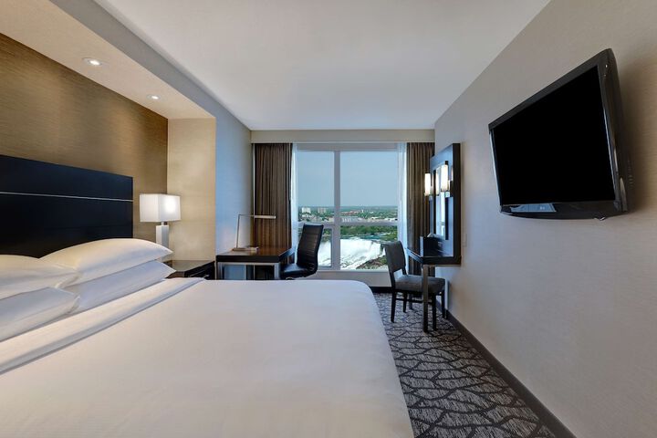 Room 28 of 106