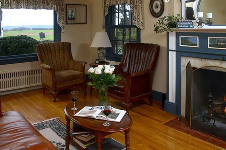 Doubleday Inn