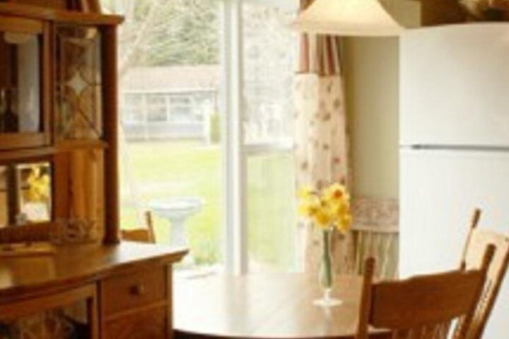 LITTLE ISLAND LAKE GUEST SUITE