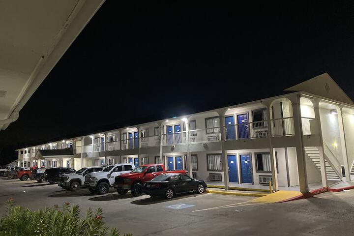 Hotel 2 of 34