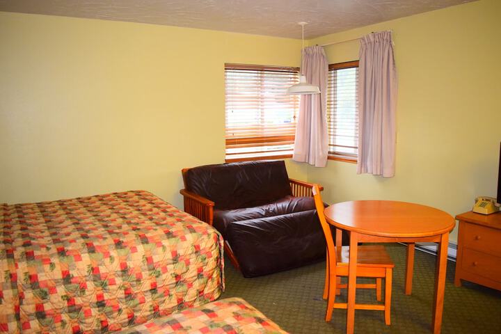 Room 31 of 33